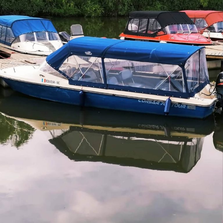 Bărcile noastre la ponton